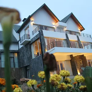 Вилла Serenus Boutique, Нувара-Элия